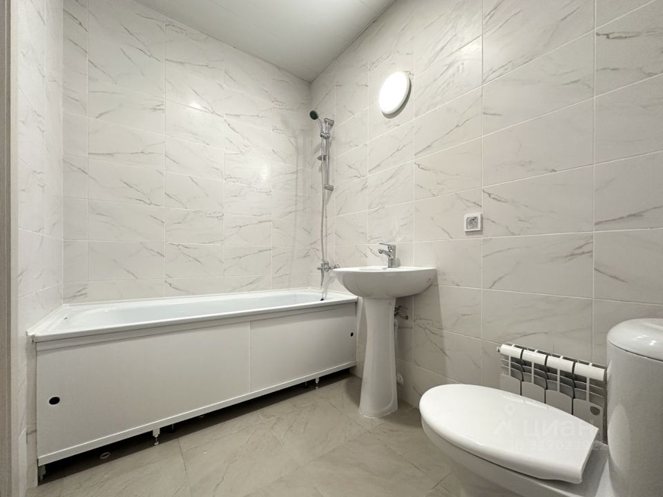 Продается 1-комнатная квартира, площадью 42.00 кв.м. Москва, улица Кедрова, дом 16к3