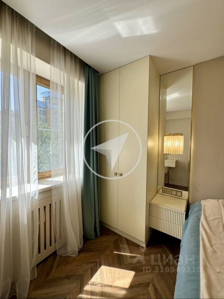 Продается 2-комнатная квартира, площадью 44.00 кв.м. Москва, Комсомольский проспект, дом 30