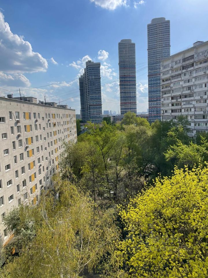 Продается 1-комнатная квартира, площадью 32.50 кв.м. Москва, улица Бажова, дом 15к2