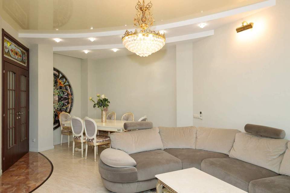 Продается 4-комнатная квартира, площадью 141.00 кв.м. Москва, улица Ярцевская, дом 27к9