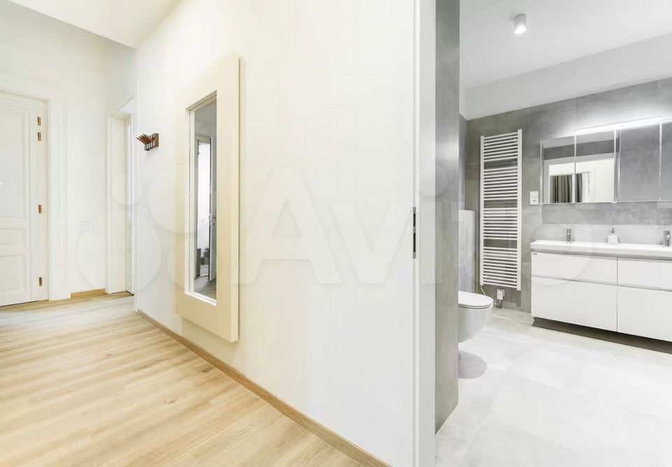 Продается 4-комнатная квартира, площадью 142.00 кв.м. Москва, улица Трубецкая, дом 12