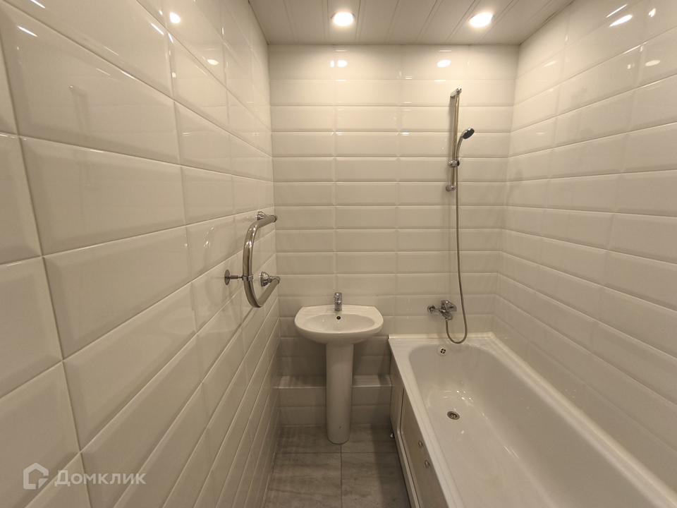 Продается 2-комнатная квартира, площадью 51.30 кв.м. Москва, Долгопрудная аллея