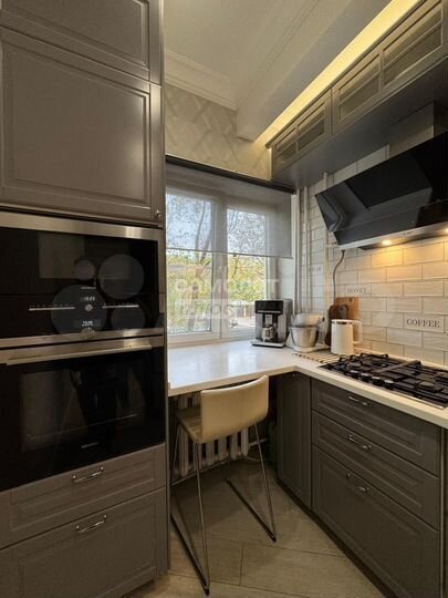 Продается 3-комнатная квартира, площадью 63.00 кв.м. Москва, улица Маршала Василевского, дом 13к1