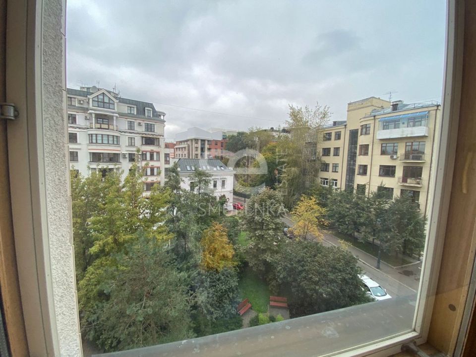 Продается 3-комнатная квартира, площадью 154.00 кв.м. Москва, переулок Зачатьевский 1-й, дом 6стр1