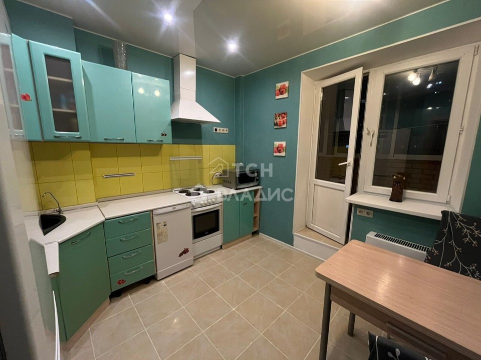 Продается 1-комнатная квартира, площадью 34.00 кв.м. Московская область, Лосино-Петровский городской округ, поселок Свердловский, улица Строителей, дом 8