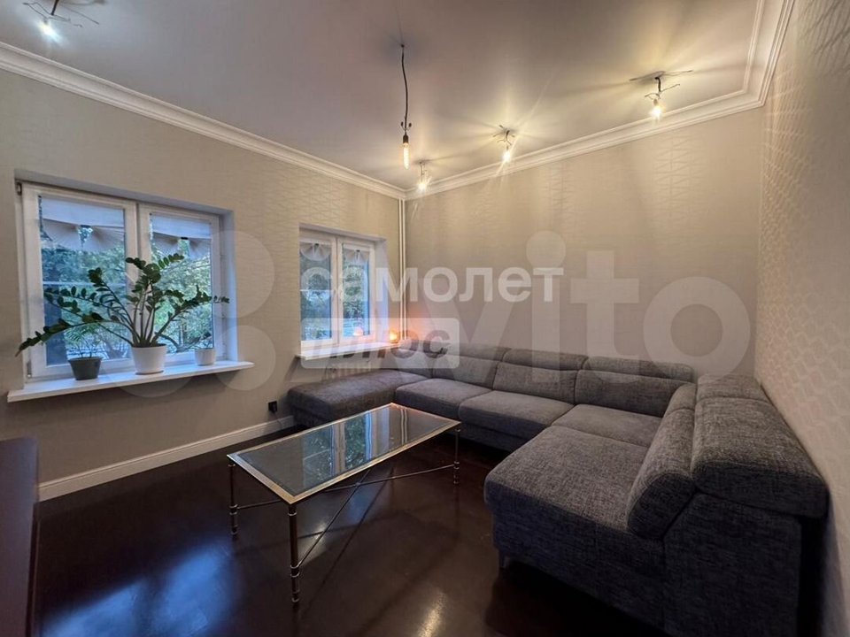 Продается 3-комнатная квартира, площадью 63.00 кв.м. Москва, улица Маршала Василевского, дом 13к1