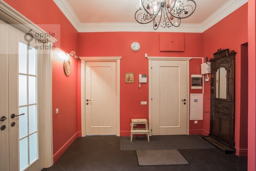 Продается 3-комнатная квартира, площадью 88.00 кв.м. Москва, переулок Нижний Кисловский, дом 3