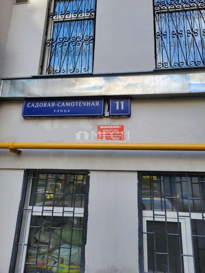 Продается 2-комнатная квартира, площадью 52.00 кв.м. Москва, улица Садовая-Самотечная, дом 11