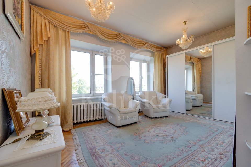 Продается 3-комнатная квартира, площадью 101.00 кв.м. Москва, переулок Вишняковский, дом 23