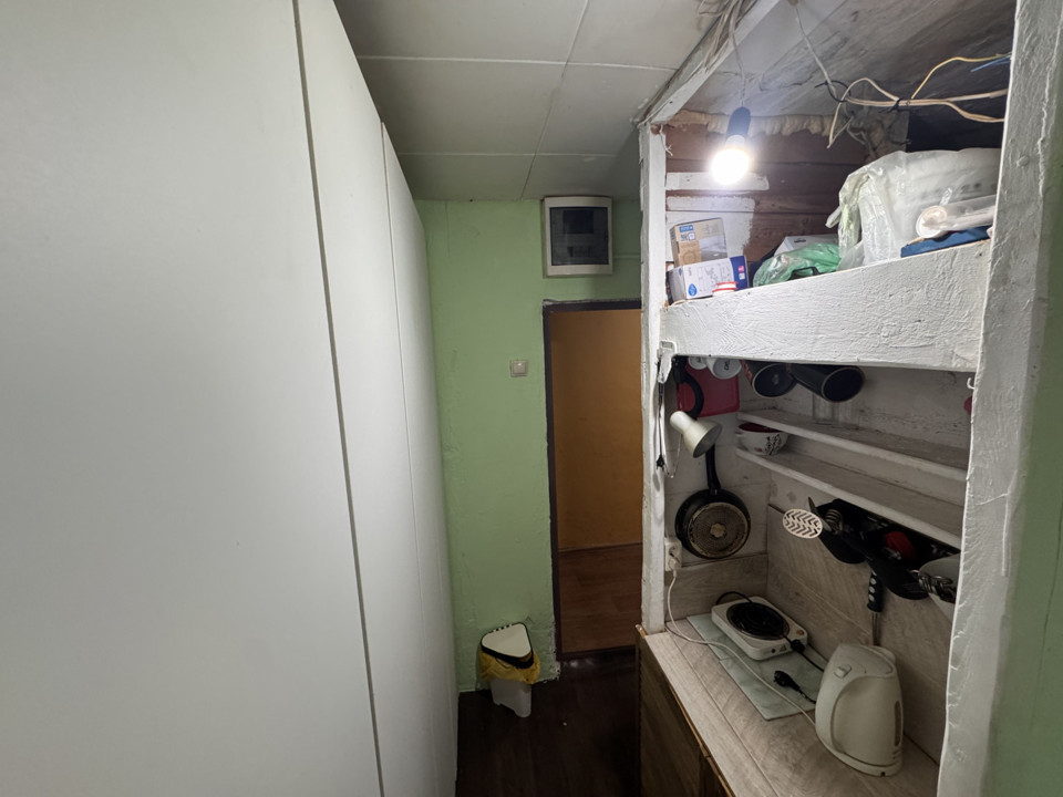 Продается 1-комнатная квартира, площадью 12.90 кв.м. Московская область, Пушкинский район, рабочий поселок Лесной, улица Достоевского, дом 26