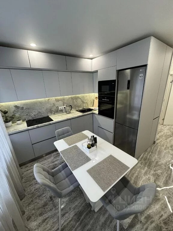 Продается 2-комнатная квартира, площадью 55.00 кв.м. Москва, Варшавское шоссе