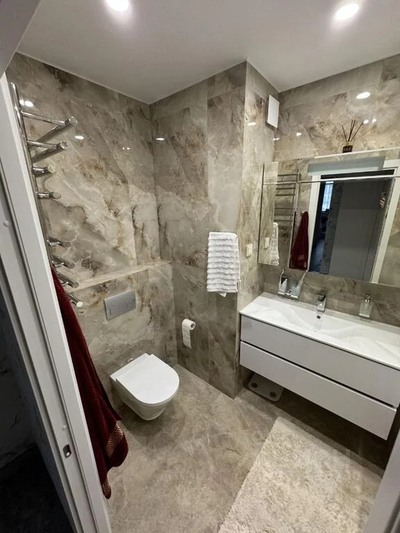 Продается 2-комнатная квартира, площадью 55.00 кв.м. Москва, Варшавское шоссе