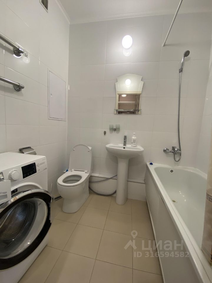 Продается 1-комнатная квартира, площадью 23.10 кв.м. Московская область, Красногорск городской округ, поселок городского типа Путилково, улица Сходненская, дом 17