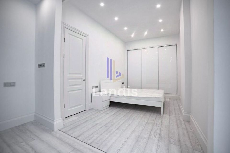 Продается 1-комнатная квартира, площадью 53.00 кв.м. Москва, улица 2-я Брестская, дом 6