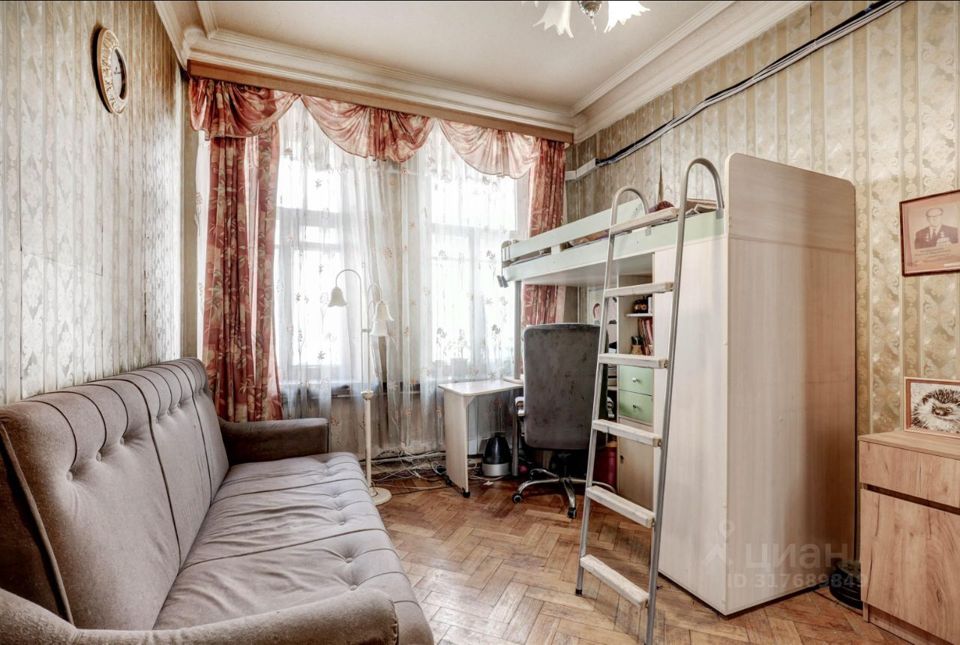 Продается 3-комнатная квартира, площадью 62.40 кв.м. Москва, переулок Большой Строченовский, дом 4с1