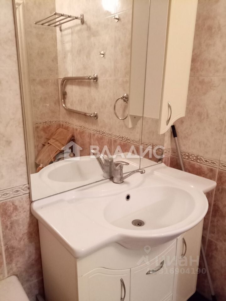 Продается 2-комнатная квартира, площадью 54.40 кв.м. Москва, улица Миклухо-Маклая, дом 38