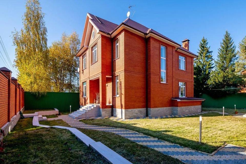 Продается дом, площадью 350.00 кв.м. Московская область, Одинцовский район, поселок Горки-2
