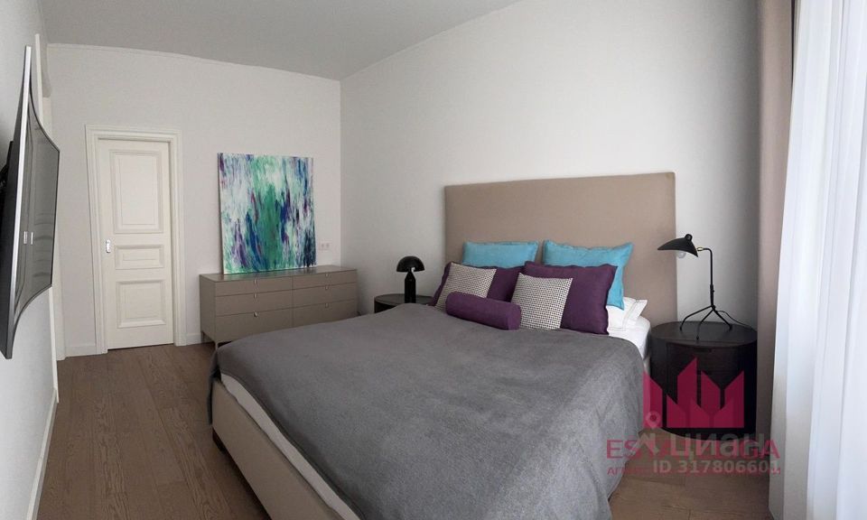 Продается 2-комнатная квартира, площадью 60.00 кв.м. Москва, переулок Трехпрудный, дом 6