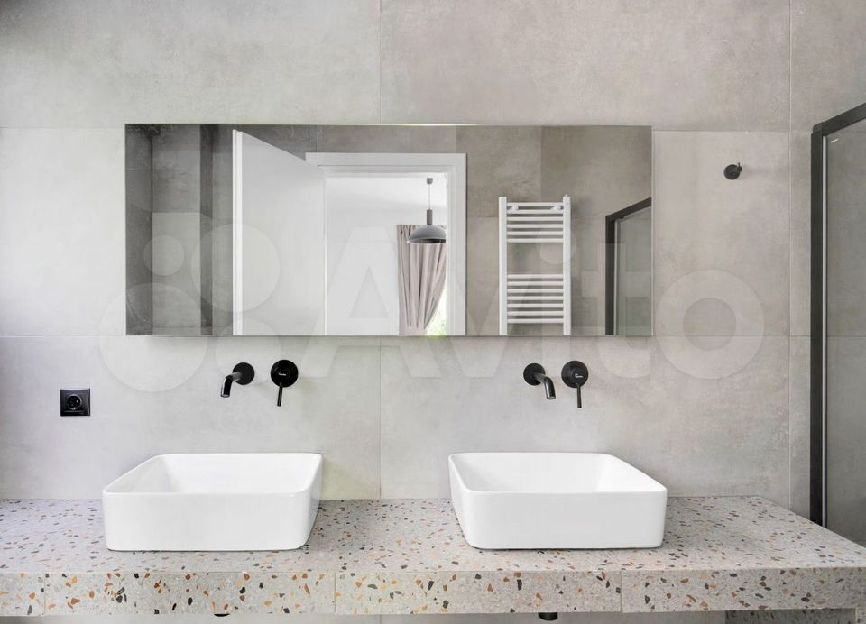 Продается 4-комнатная квартира, площадью 139.00 кв.м. Москва, переулок Зачатьевский 1-й, дом 5