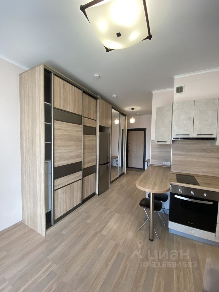 Продается 1-комнатная квартира, площадью 23.10 кв.м. Московская область, Красногорск городской округ, поселок городского типа Путилково, улица Сходненская, дом 17