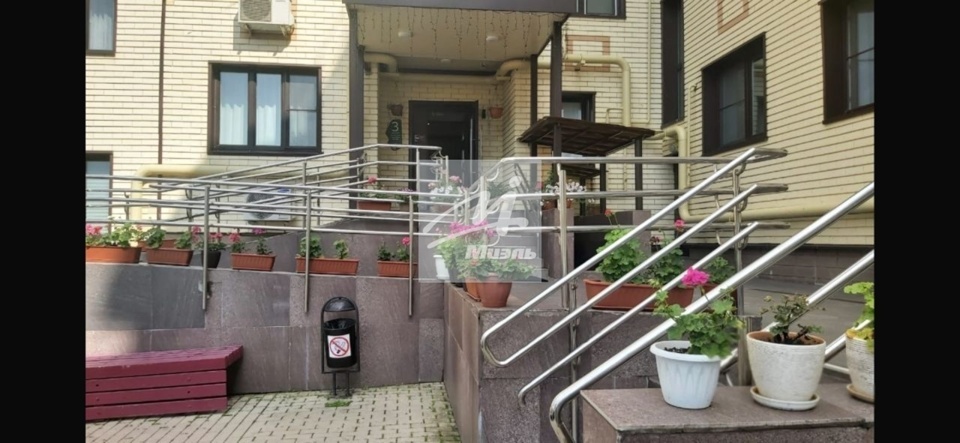 Продается 1-комнатная квартира, площадью 38.10 кв.м. Московская область, Одинцовский район, село Ромашково, улица Никольская, дом 8К3