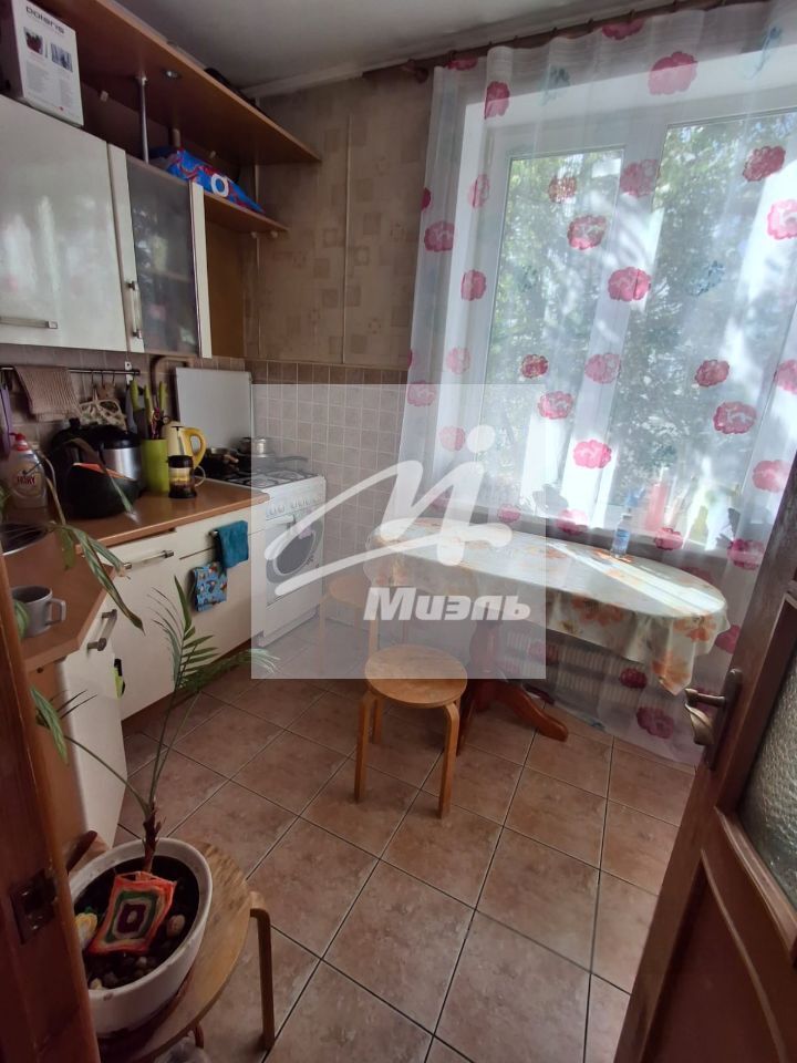 Продается 1-комнатная квартира, площадью 33.20 кв.м. Москва, улица Давыдковская, дом 2к1