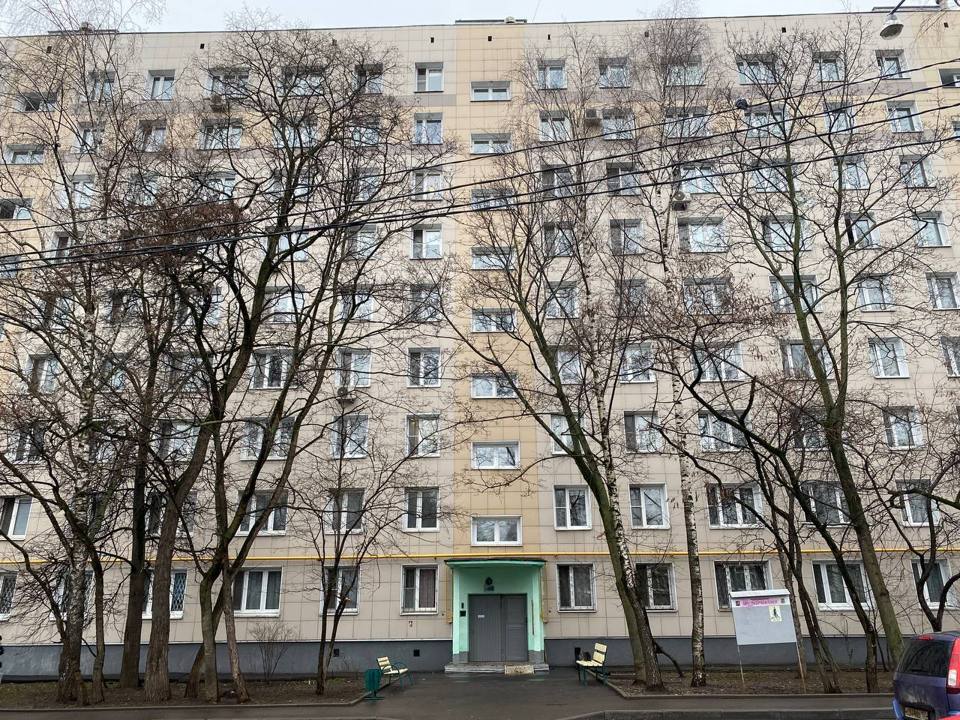Продается 1-комнатная квартира, площадью 11.60 кв.м. Москва, улица Бирюлевская, дом 30