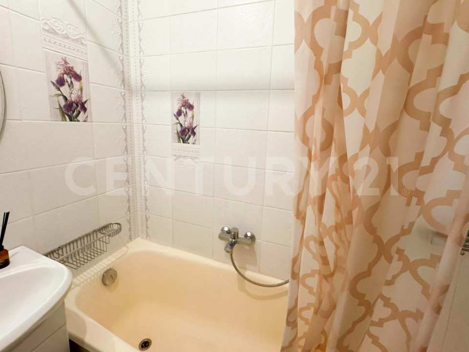 Продается 1-комнатная квартира, площадью 33.30 кв.м. Москва, улица Кастанаевская, дом 37