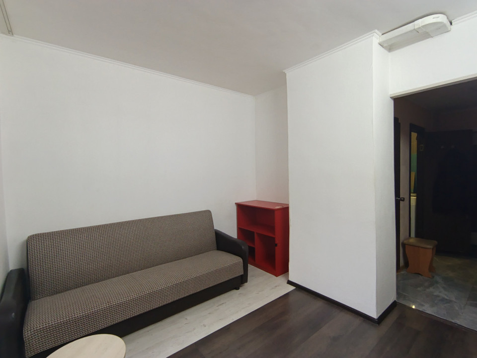 Продается 4-комнатная квартира, площадью 20.00 кв.м. Москва, улица Поречная