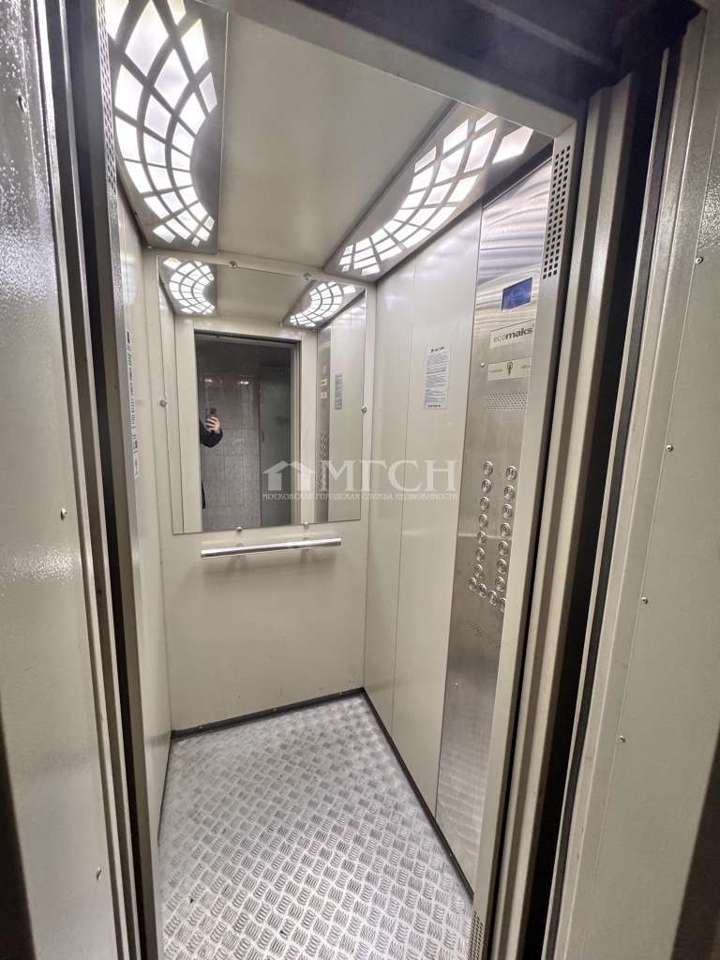 Продается 1-комнатная квартира, площадью 38.80 кв.м. Москва, улица Старобитцевская, дом 23к4