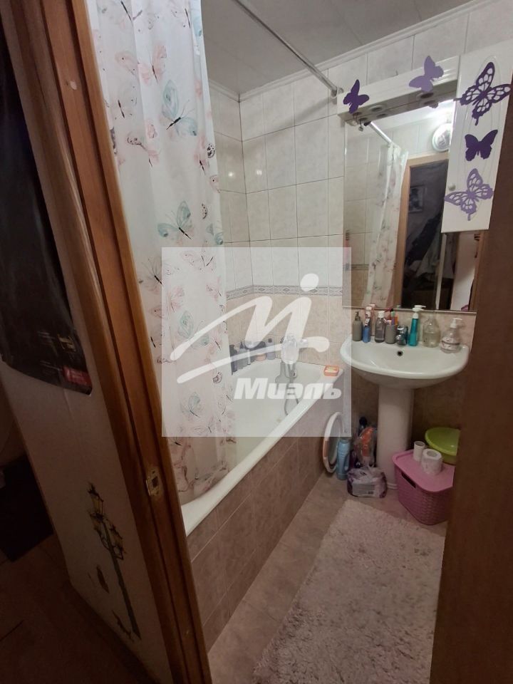 Продается 1-комнатная квартира, площадью 33.20 кв.м. Москва, улица Давыдковская, дом 2к1