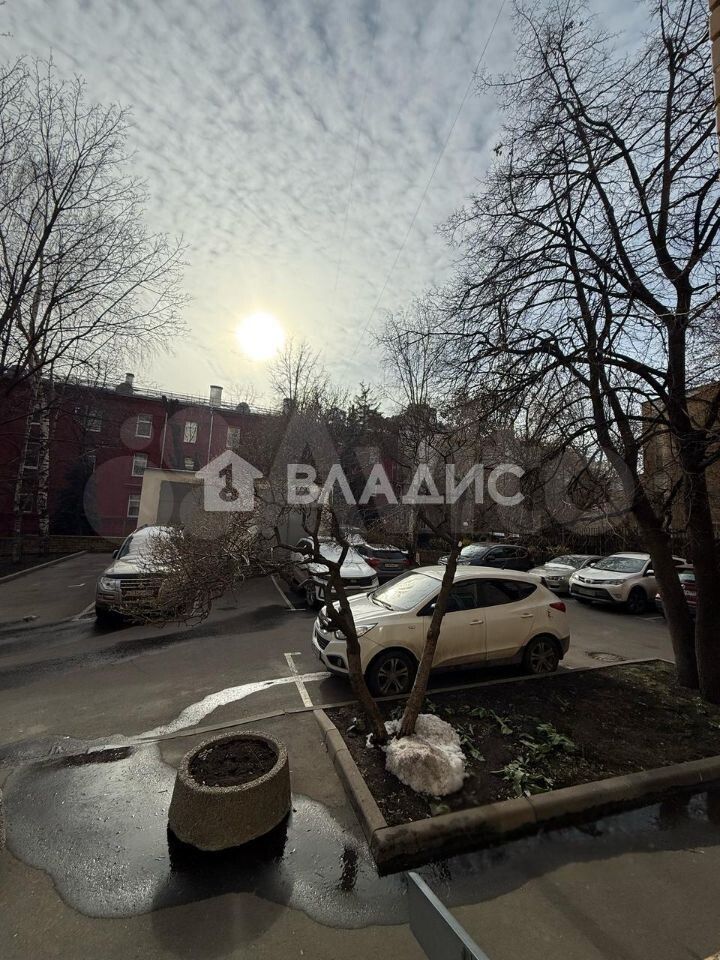 Продается 2-комнатная квартира, площадью 63.00 кв.м. Москва, улица Каменщики Малые, дом 14