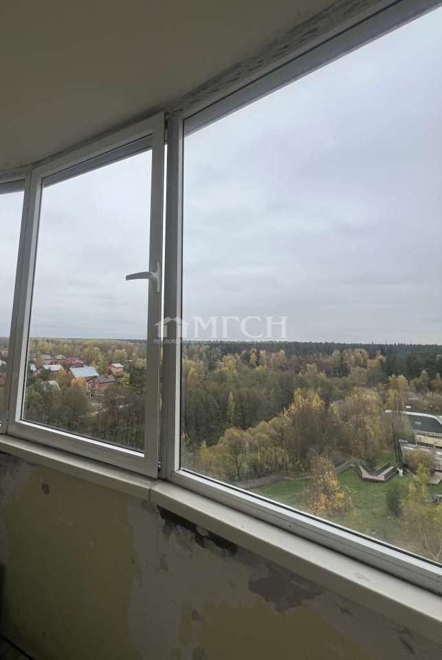 Продается 2-комнатная квартира, площадью 61.40 кв.м. Московская область, Лосино-Петровский городской округ, поселок Свердловский, улица Михаила Марченко, дом 4