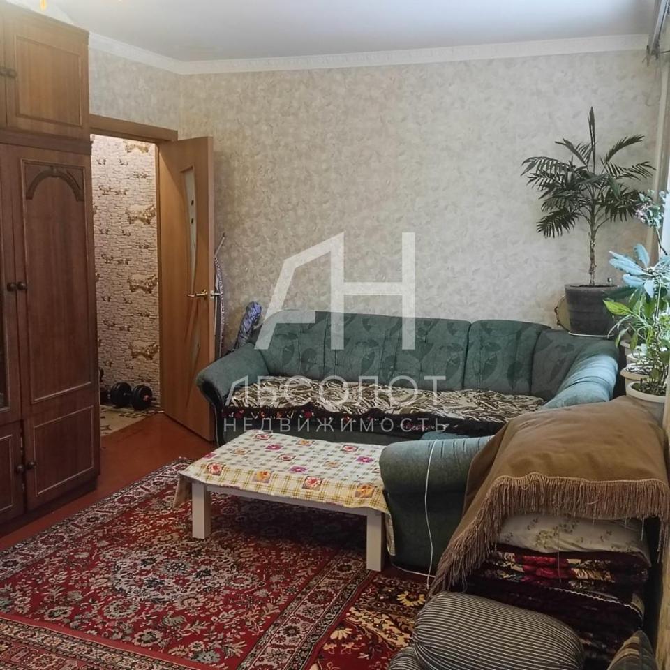 Продается 1-комнатная квартира, площадью 32.40 кв.м. Московская область, Сергиево-Посадский район, город Хотьково, улица Горжовицкая, дом 12