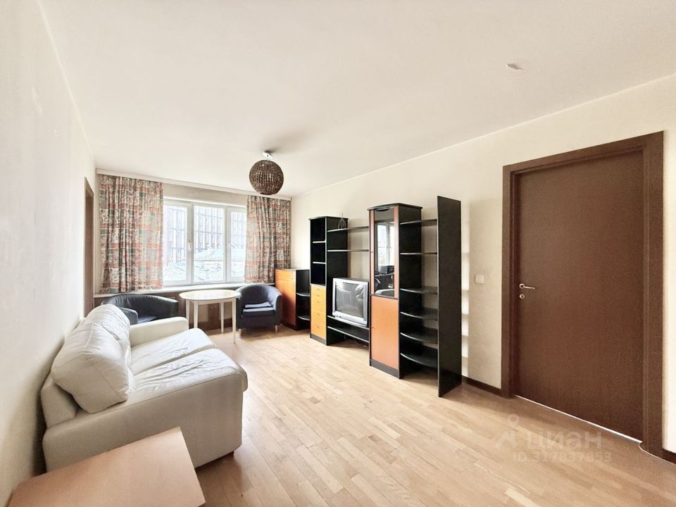 Продается 2-комнатная квартира, площадью 49.10 кв.м. Москва, улица Пресненский Вал, дом 40