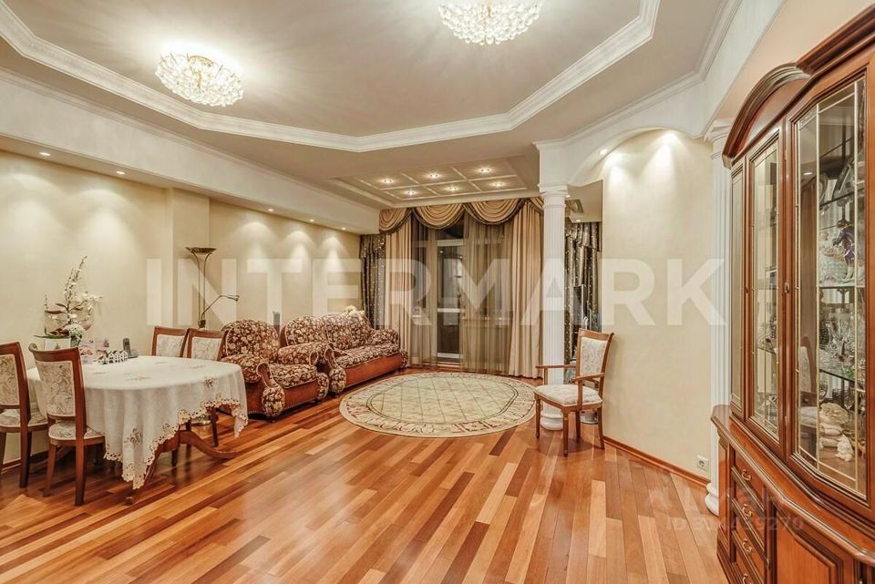 Продается 4-комнатная квартира, площадью 150.00 кв.м. Москва, переулок Казарменный, дом 3с6