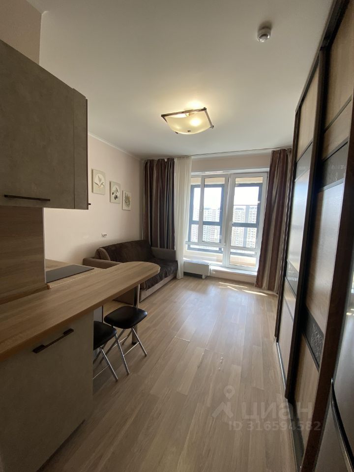 Продается 1-комнатная квартира, площадью 23.10 кв.м. Московская область, Красногорск городской округ, поселок городского типа Путилково, улица Сходненская, дом 17