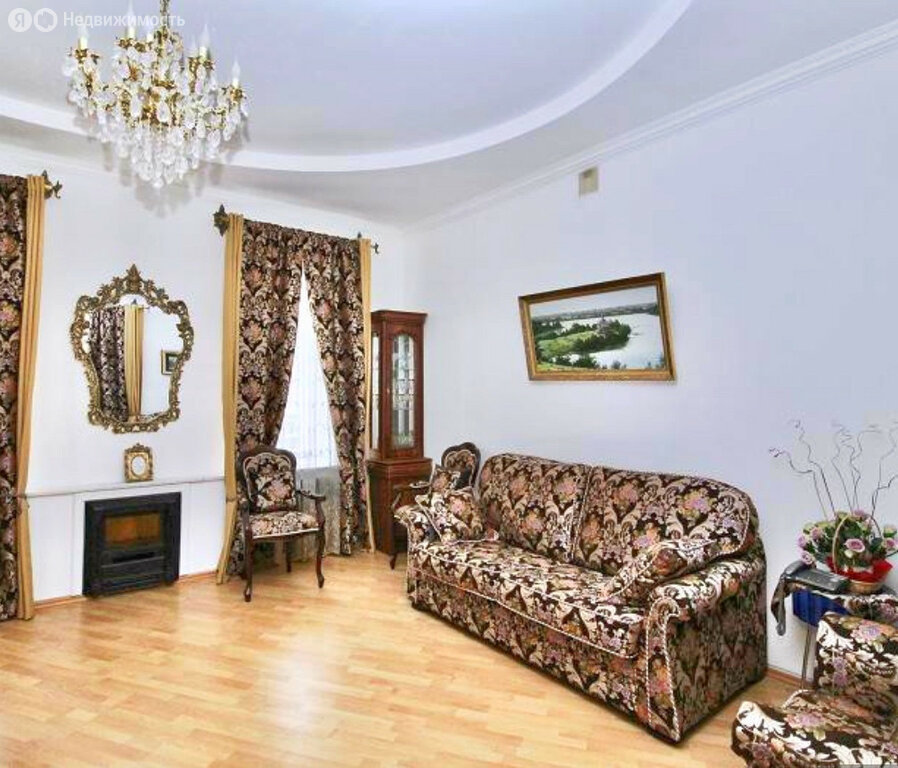 Продается 4-комнатная квартира, площадью 122.00 кв.м. Москва, переулок Козихинский Большой, дом 8