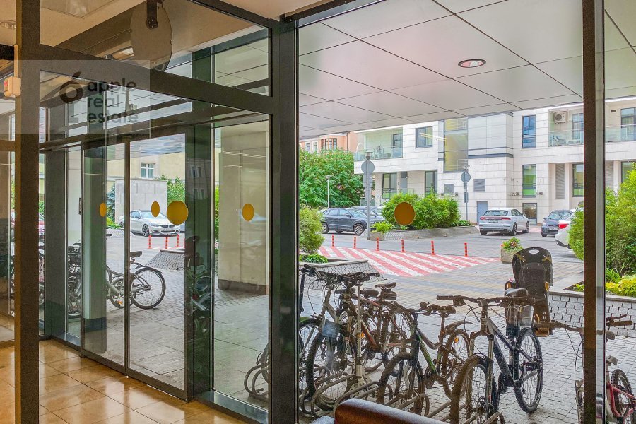 Продается 4-комнатная квартира, площадью 154.00 кв.м. Москва, переулок Казарменный, дом 3