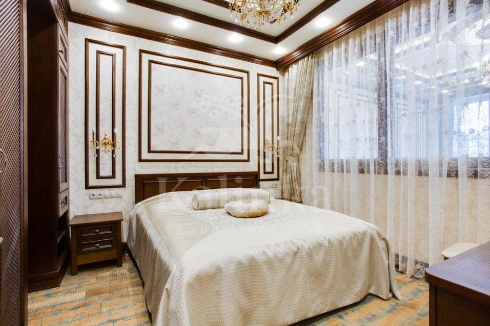 Продается 3-комнатная квартира, площадью 100.00 кв.м. Москва, переулок Смоленский 1-й, дом 21