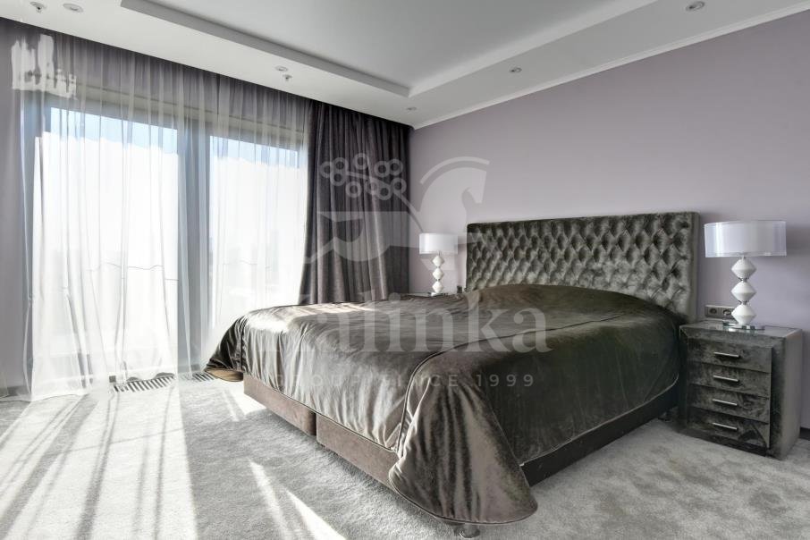Продается 2-комнатная квартира, площадью 60.00 кв.м. Москва, улица Большая Садовая