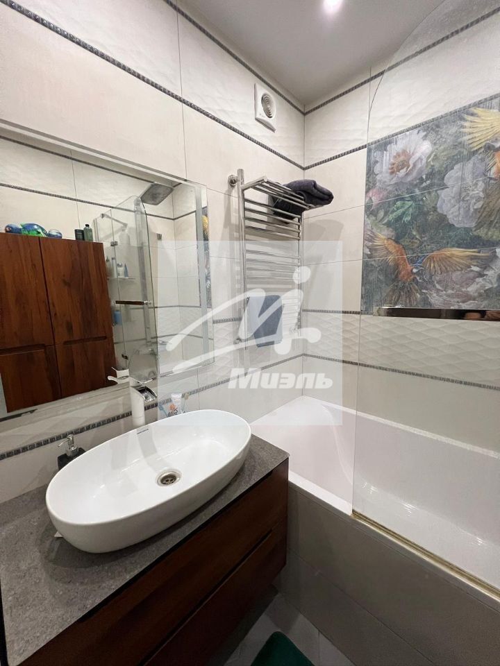 Продается 3-комнатная квартира, площадью 80.50 кв.м. Москва, Лермонтовский проспект, дом 2к1