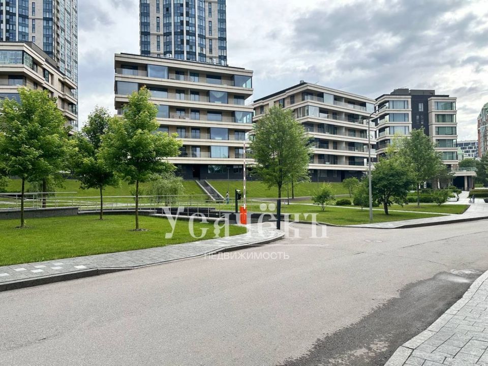 Продается 4-комнатная квартира, площадью 196.70 кв.м. Москва, улица Минская, дом 2вк4