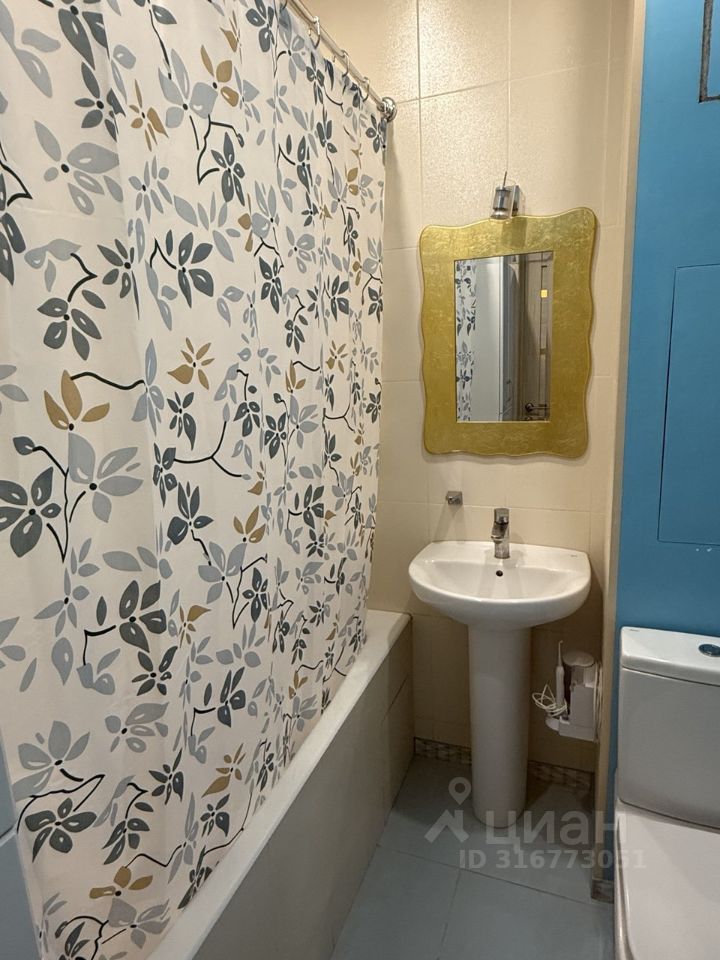 Продается 1-комнатная квартира, площадью 34.10 кв.м. Москва, набережная Котельническая, дом 33к1