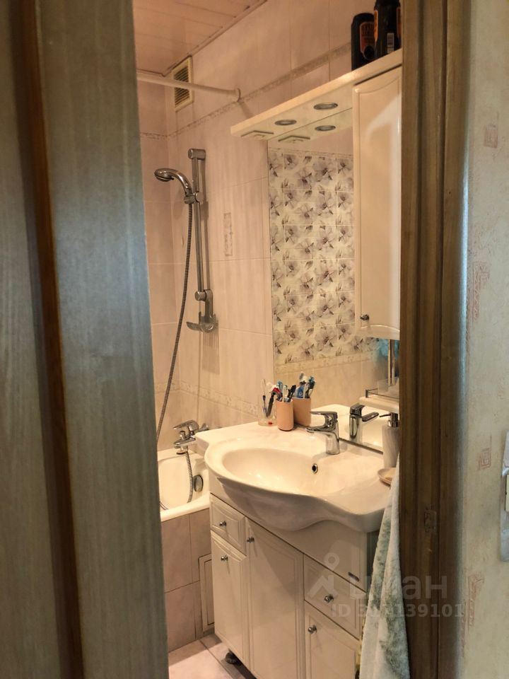 Продается 4-комнатная квартира, площадью 92.60 кв.м. Москва, улица Большая Тульская, дом 56