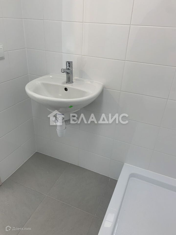 Продается 1-комнатная квартира, площадью 20.00 кв.м. Москва, улица Добролюбова