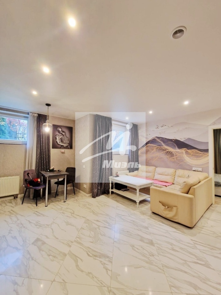 Продается 2-комнатная квартира, площадью 46.00 кв.м. Москва, улица Береговая, дом 8к2