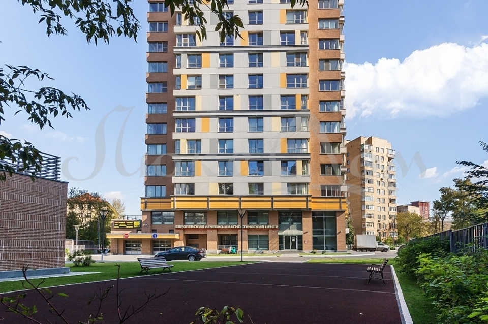 Продается 5-комнатная квартира, площадью 317.00 кв.м. Москва, улица Маршала Конева, дом 14