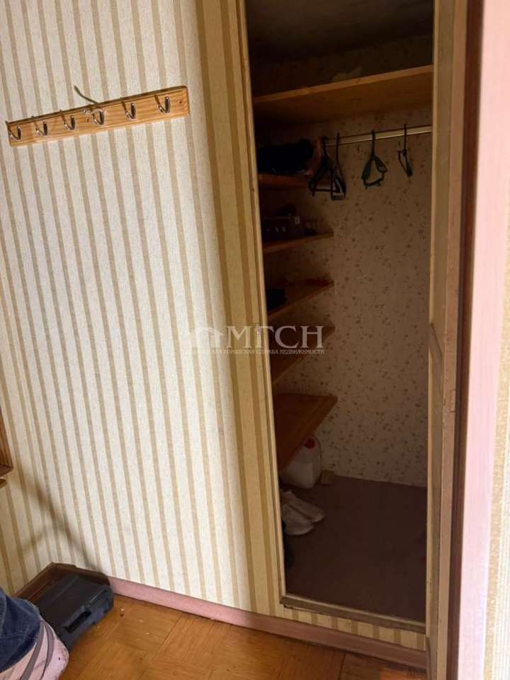 Продается 1-комнатная квартира, площадью 37.00 кв.м. Московская область, Королёв городской округ, микрорайон Юбилейный, улица Героев Курсантов, дом 25