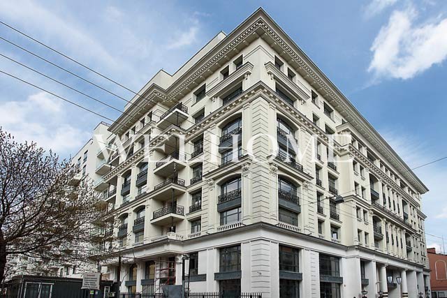 Продается 6-комнатная квартира, площадью 315.00 кв.м. Москва, переулок Казарменный, дом 3